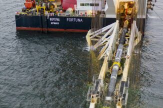 Verlegung des letzten Rohrstücks der Ostsee-Erdgas-Pipeline Nord Stream 2
