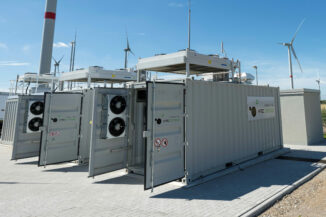 PEM-Elektrolyseure in Containern untergebracht