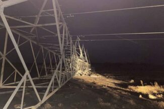 Umgestürzter Strommast schickt australische Solaranlagen in die Zwangspause