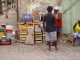Obst-Verkaufsstand auf den Kapverden: Ein Schuldenerlass würden dem Klimaschutz und den Ärmsten helfen