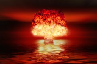 Atompilz nach einem Atombomben-Abwurf (Animation)