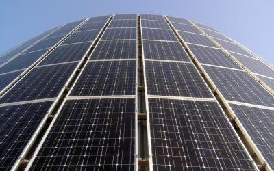 Solarfassade Energiewende geht voran (Mensi/Pixelio.de)
