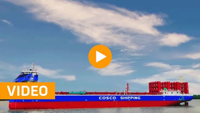 Nicht riesig, aber ein erster Anfang: Elektrisches Conainerschiff N997 der chinesischen Werft Cosco ist das größte seiner Art auf der Welt (Foto: Cosco)
